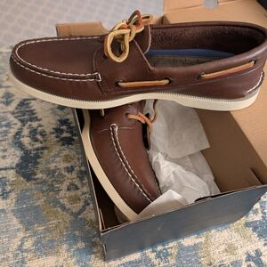 Sperry Brown Leather Boat Shoes with Moccasin Design